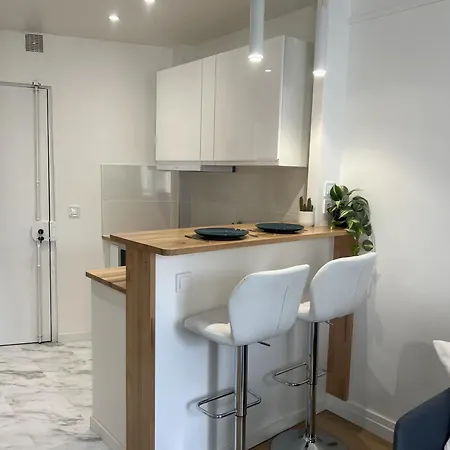 Lägenhet Stylish In Paris